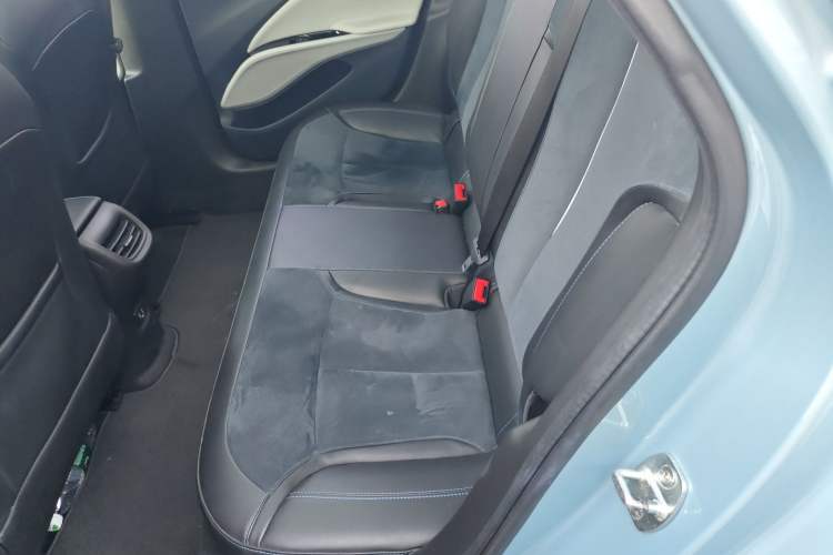 Used Buick Velite 6 2019 Connected Fashion Model