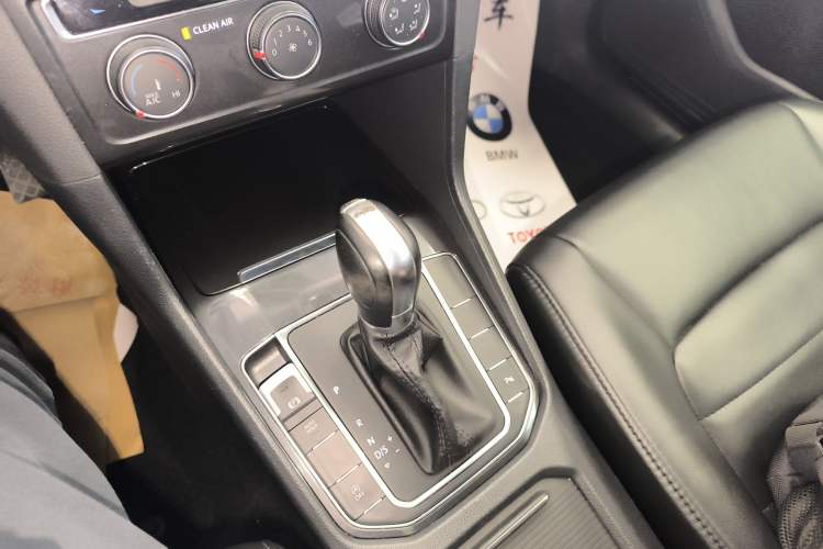 Used Volkswagen Golf Sportsvan 2016 230TSI Automatic Trend Edition
