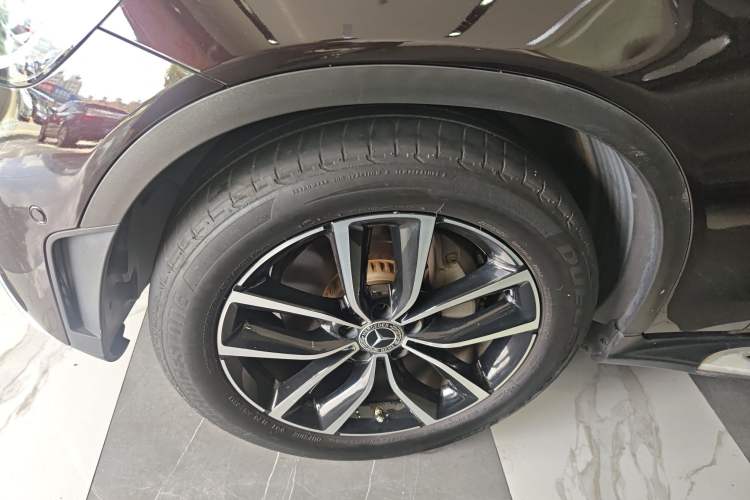 Used Mercedes-Benz GLC 2020 Facelift GLC 300 L 4MATIC Dynamic Edition
