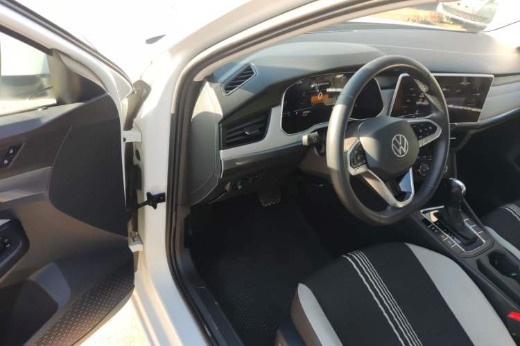 Used Volkswagen Bora 2023 200TSI DSG Comfort Edition
