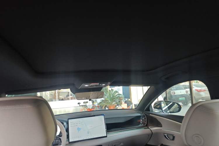 Used BYD Han 2025 DM-i Intelligent Driving Edition 125KM Prestige Model
