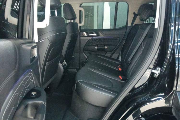 Used Tank 300 New Energy 2025 Hi4-T
