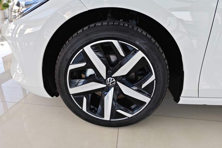 Used Volkswagen Lamando 2024 Lavida L 280TSI DSG Cool & Spicy Edition
