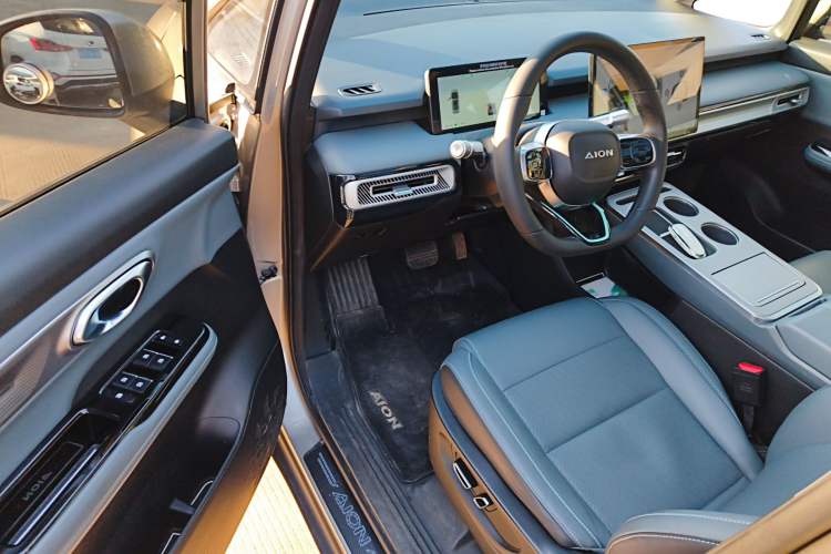 Used AION Y 2023 Younger Star Edition
