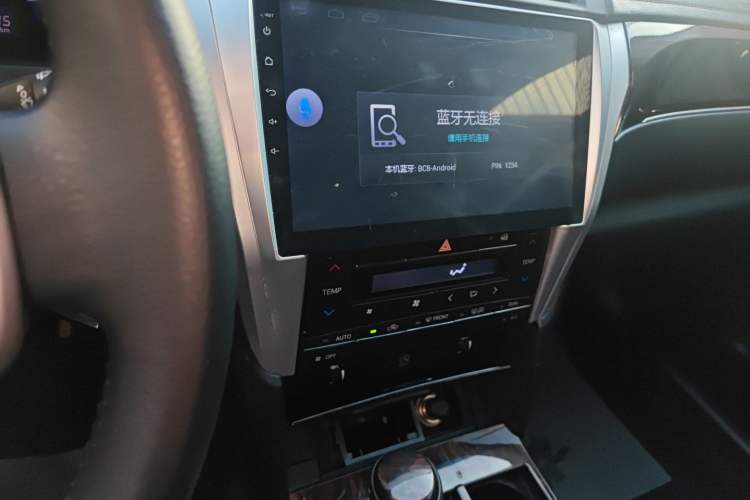 Used Toyota Camry 2016 2.0G 10th Anniversary Leading Edition
