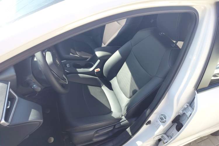 Used Toyota Corolla 2021 Dual-Motor 1.8L E-CVT Elite Edition
