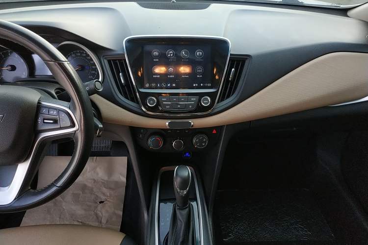 Used Chevrolet Monza 2022 320 Automatic Enjoyment Sunroof Version
