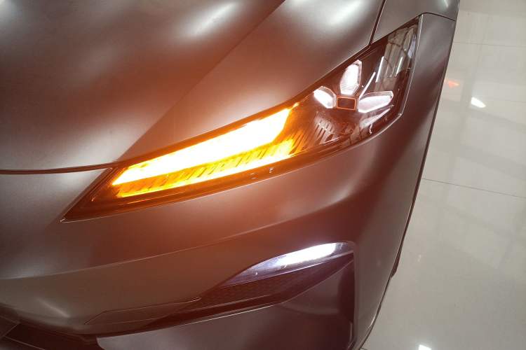 Used  SL03 2022 515 Pure Electric Version
