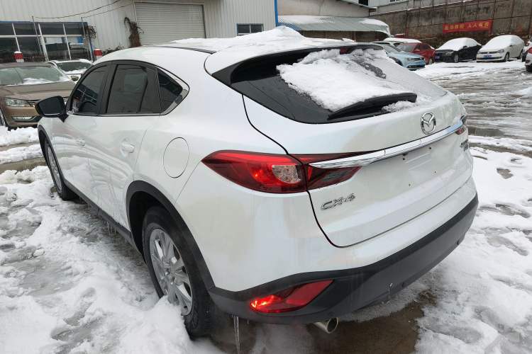 Used Mazda CX-4 2018 2.0L Automatic Two-Wheel Drive Blue Sky Dynamic Version China V Standard