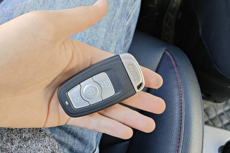 Used Haval H6 2016 Upgraded Model 1.5T Automatic Two-Wheel Drive Elite Version
