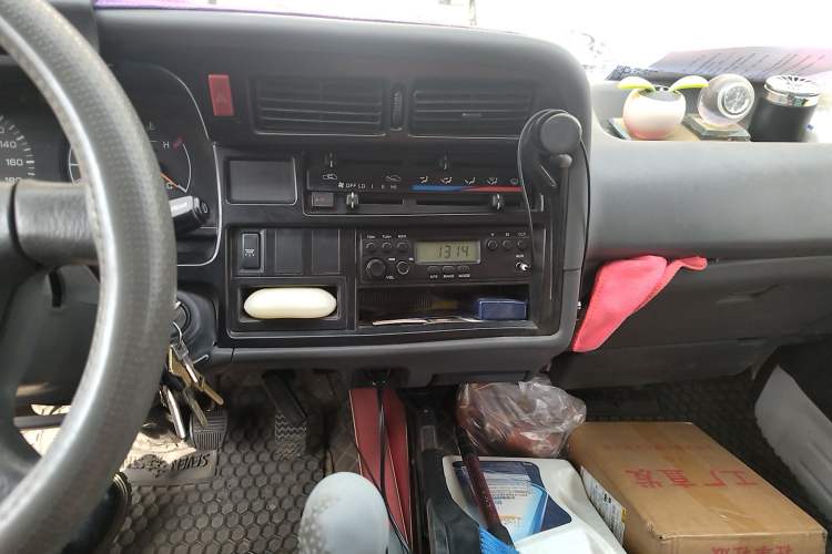 Used Jinbei Hiace 2018 2.0L Fifth-Generation Express Standard Version Extended High-Roof 6-Seater V19S
