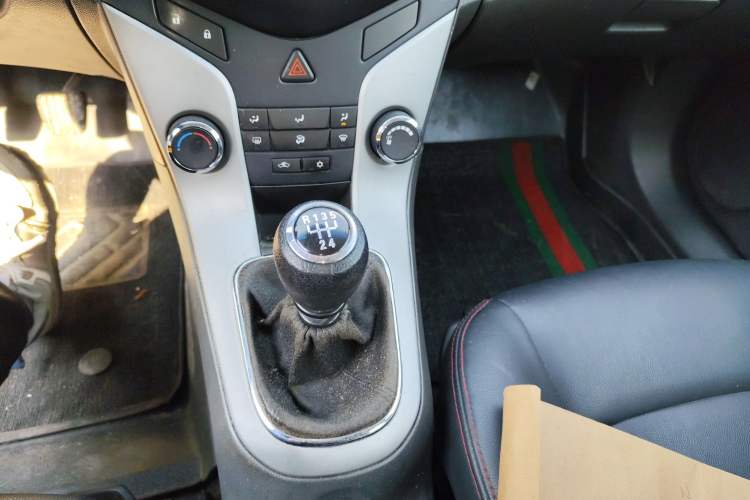 Used Chevrolet Cruze 2013 1.6L SL MT
