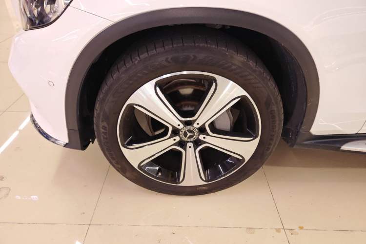 Used Mercedes-Benz GLC 2019 Refreshed GLC 300 L 4MATIC Dynamic Edition