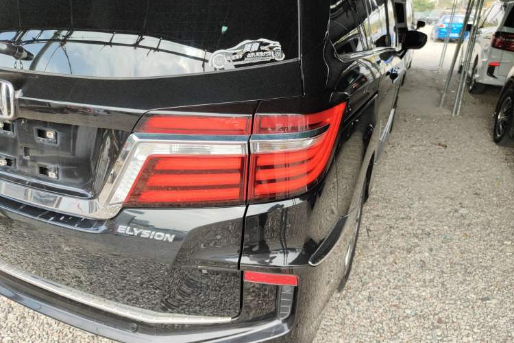 Used Honda Elysion 2016 2.4L Luxury Edition