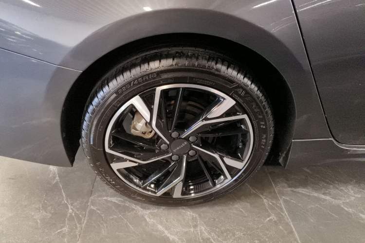 Used Lynk & Co 03 2023 1.5TD DCT JingPro
