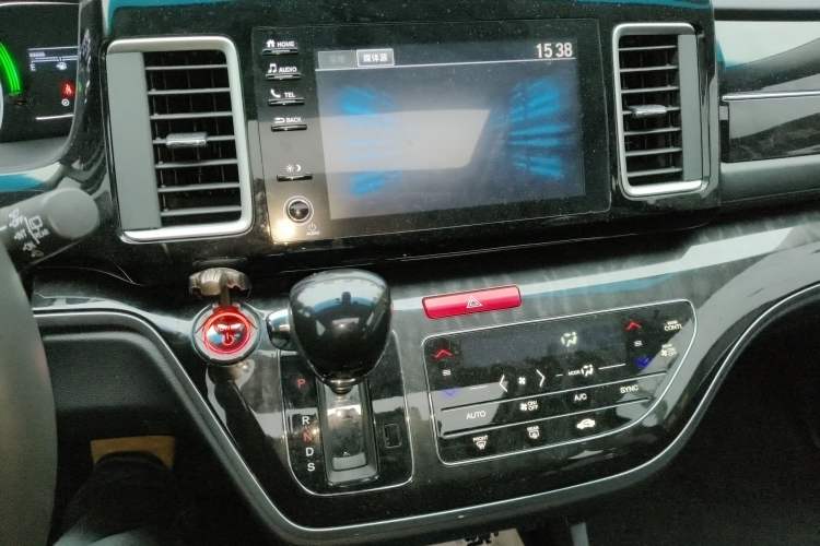 Used Honda Elysion 2019 2.0L Hybrid Luxury Edition
