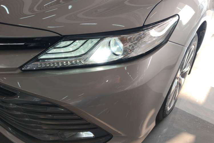 Used Toyota Camry 2019 Revised Version 2.0G Luxury Edition
