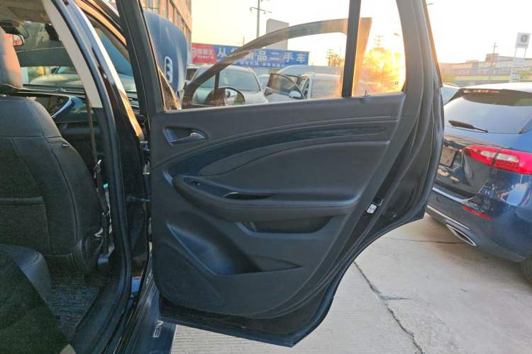 Used Buick Envision 2017 20T Two-Wheel Drive Leading Version
