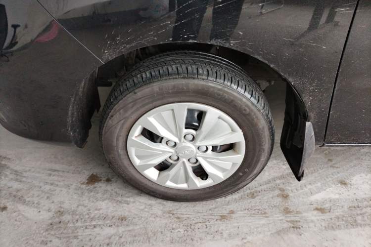 Used  M3 2023 1.8L 7/8-Seater Smart Connectivity Version