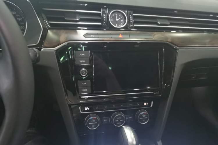 Used Volkswagen Magotan 2019 330TSI DSG Luxury Version China VI Standard