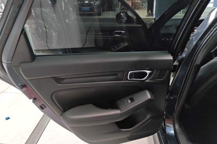 Used Honda Civic 2023 2.0L eHEV Sharp Edition
