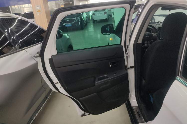 Used Mitsubishi ASX 2013 2.0L CVT Two-Wheel Drive Elite Edition