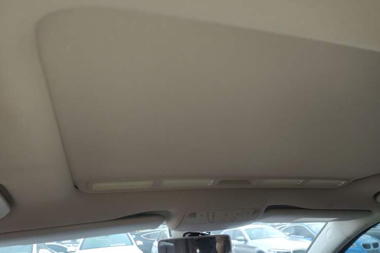 Used Mercedes-Benz E-Class 2016 E 200 L Sport Edition
