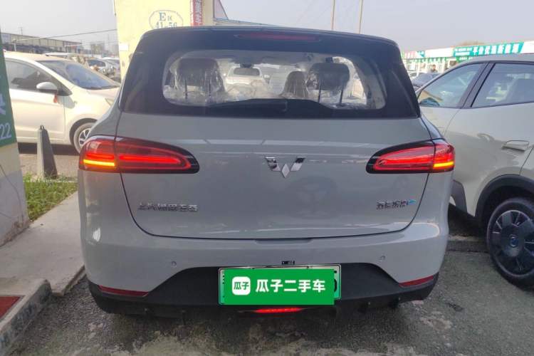 Used Wuling Bingo PLUS 2024 330 km Range Five-Seater Version
