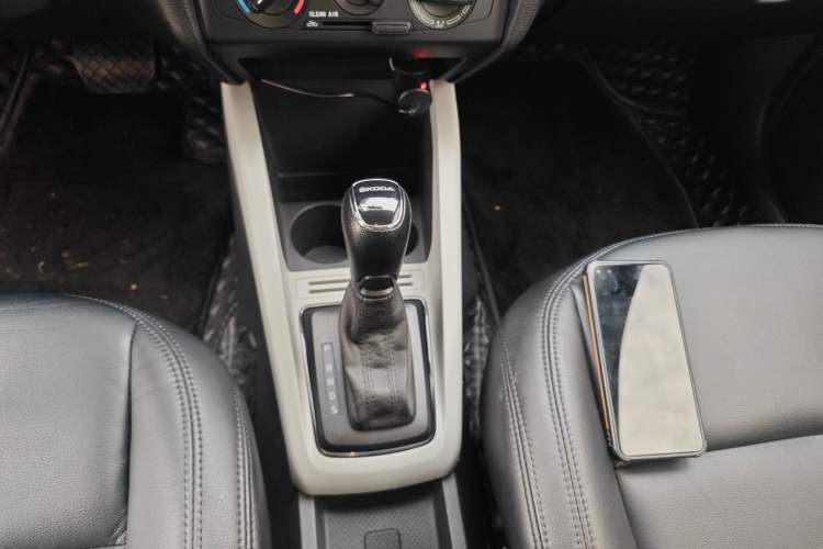 Used Skoda Fabia 2017 1.4L Automatic Car Enjoy Edition
