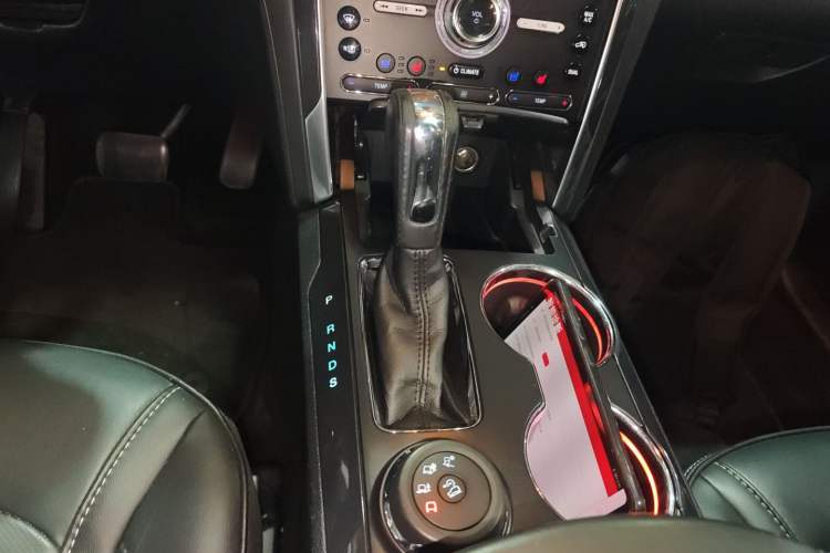 Used Ford Explorer 2017 3.5T Platinum Edition