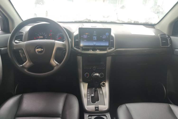 Used Chevrolet Captiva 2014 2.4L Two-Wheel Drive Urban Version 7 Seats

