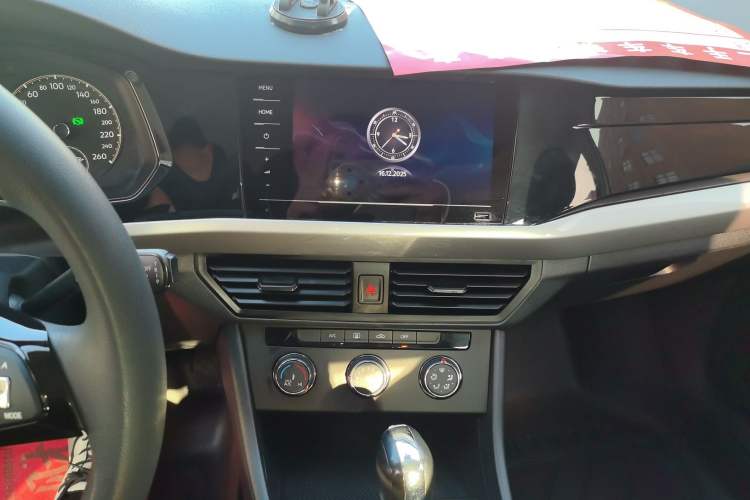 Used Volkswagen Bora 2021 1.5L Automatic Fashionable Smart Connectivity Version
