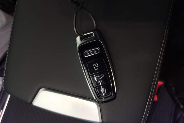 Used Audi A6L 2025 Revised 45 TFSI Prestige Dynamic Edition
