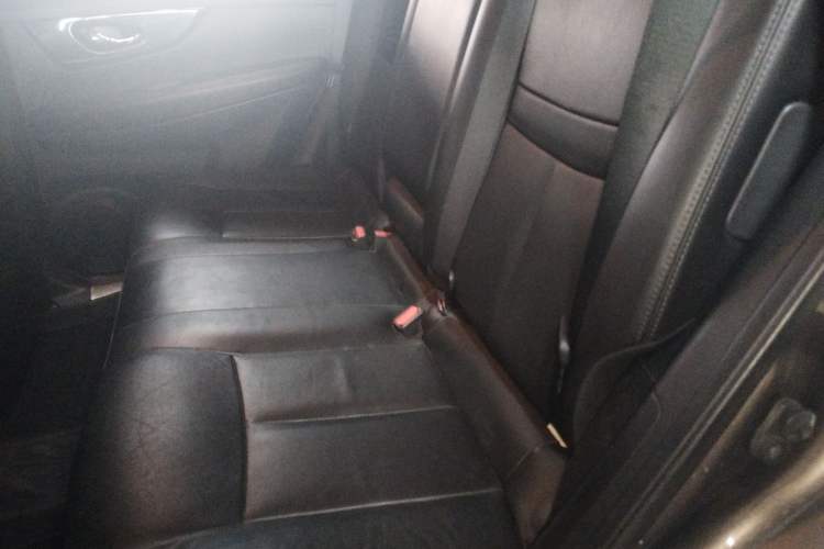 Used Nissan X-Trail 2019 2.0L CVT Smart Connect Comfort Edition 2WD