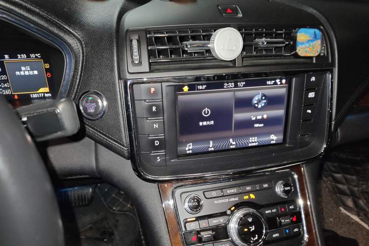 Used Lincoln Continental 2019 2.0T Two-Wheel Drive Luxury Edition China VI Standard