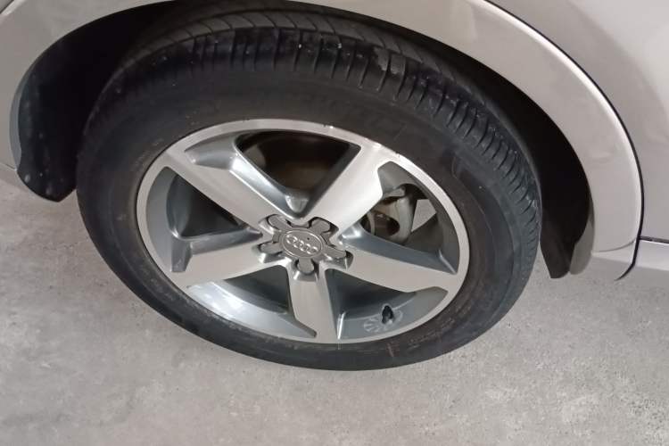 Used Audi Q3 2016 35 TFSI Collection Edition Comfort Model
