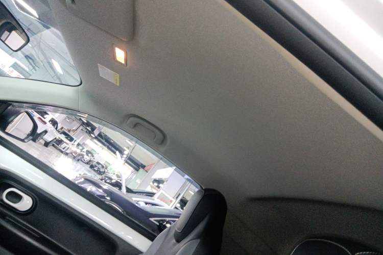 Used Roewe Clever 2022 311km QiQi BoBo Edition
