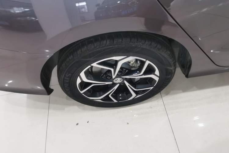 Used MG 5 2023 180 DVVT CVT Luxury Edition