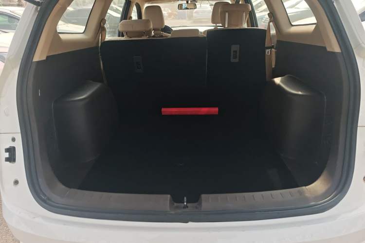 Used Baojun 310W 2017 1.5L Manual Comfort Model China V Standard
