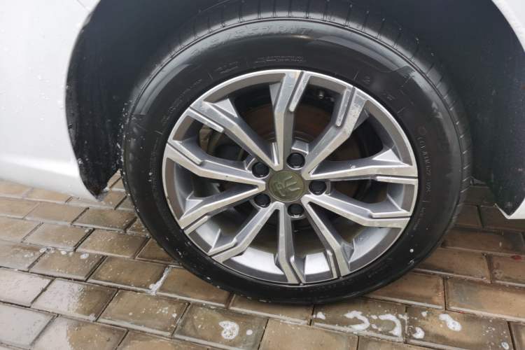 Used BYD Song MAX 2019 1.5T Automatic Smart Connect Ruiyi Sunroof Model 7 Seats China VI Standard
