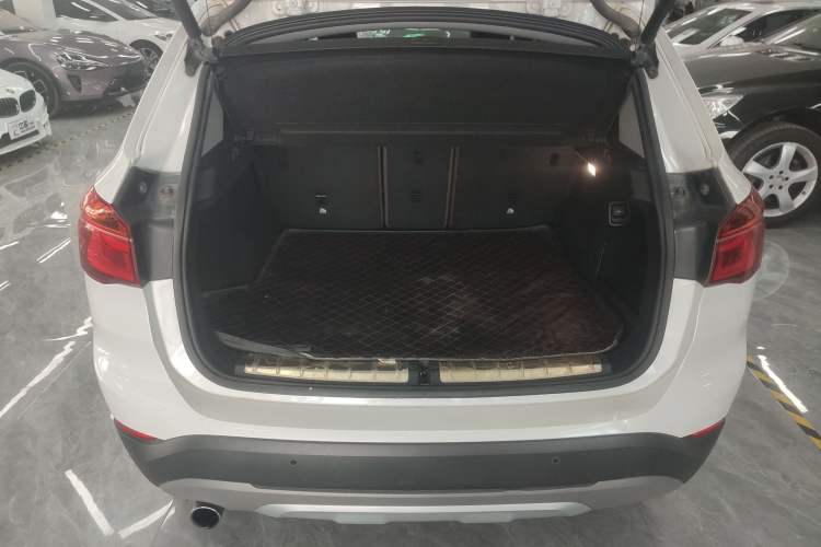 Used BMW X1 2018 sDrive18Li Luxury Model
