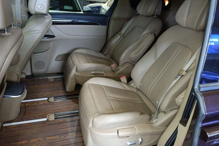 Used Buick GL8 2017 ES 28T Luxury Model China V Standard
