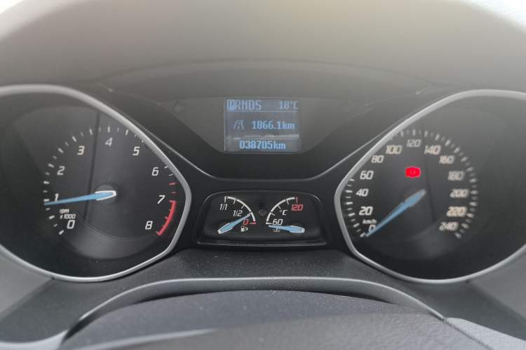 Used Ford Focus 2012 Sedan 1.6L Automatic Comfort Model
