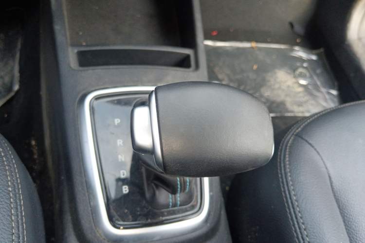 Used  300E 2017 Standard Model