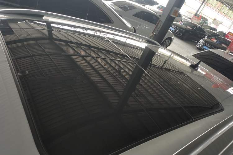 Used Volkswagen T-ROC 2021 280TSI DSG Two-Wheel Drive Elite Connect Edition
