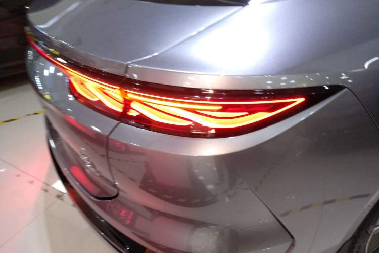 Used BYD Han L 2025 DM-i 200KM LiDAR Luxury Model
