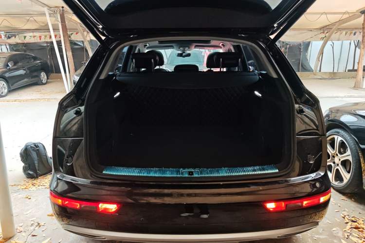 Used Audi Q5L 2018 40 TFSI Prestige Edition China V