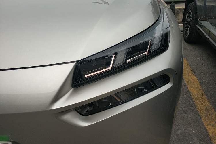 Used AION V 2024 Plus 70 Smart Edition Ternary Lithium