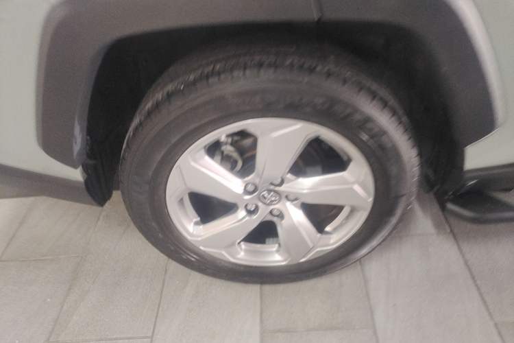 Used Toyota RAV4 2020 2.0L CVT Two-Wheel Drive Fashion PLUS Edition
