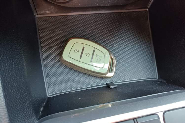 Used Hyundai ix25 2017 1.6L Automatic Smart Version
